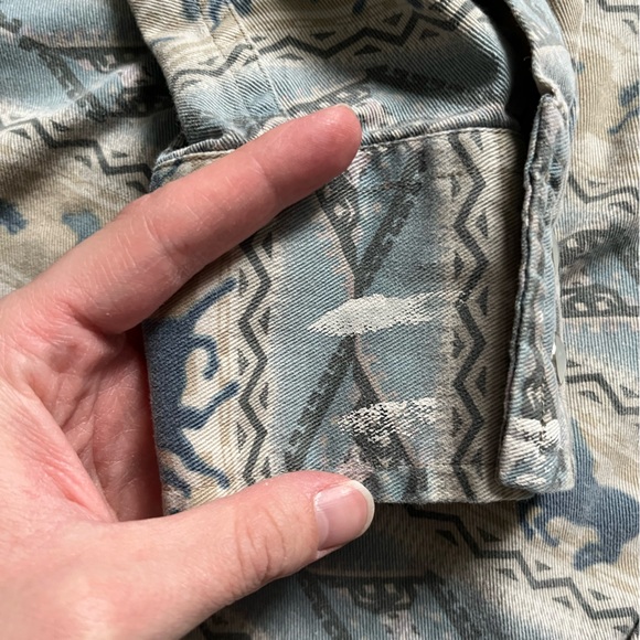 Pendleton size medium pearl snap men’s shirt - Picture 2 of 3